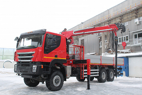 Бортовой автомобиль AMT 632944 с буровой установкой