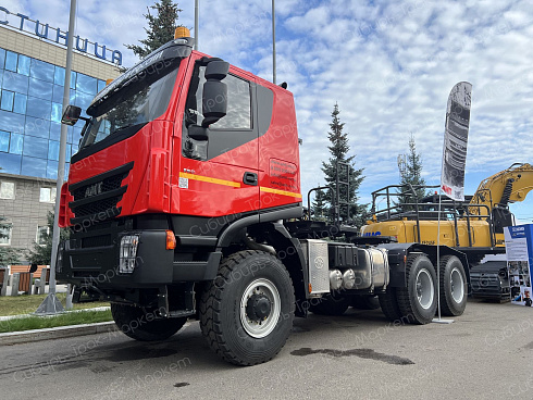 Седельный тягач АМТ 638914 