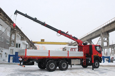 Бортовой автомобиль AMT 632944 с буровой установкой