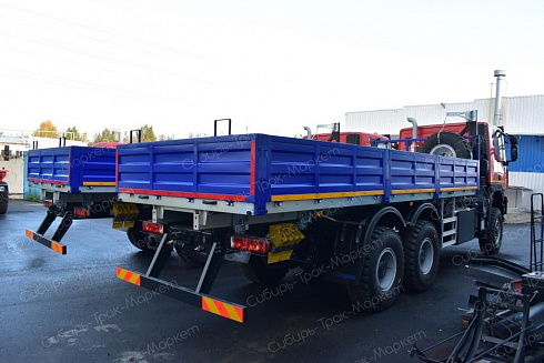 Бортовой автомобиль-контейнеровоз AMT 632944