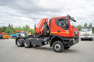 Седельный тягач АМТ 632910-C11 c КМУ ИМ-320